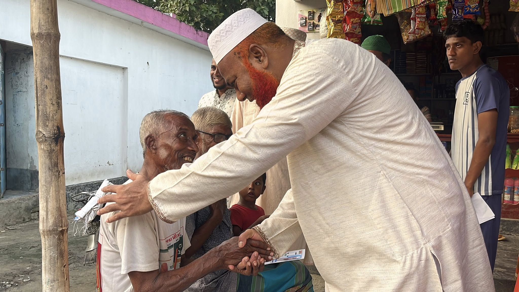 মেহেরপুর সদর উপজেলার পিরোজপুর ইউনিয়নের পিরোজপুর গ্রামে গণসংযোগ